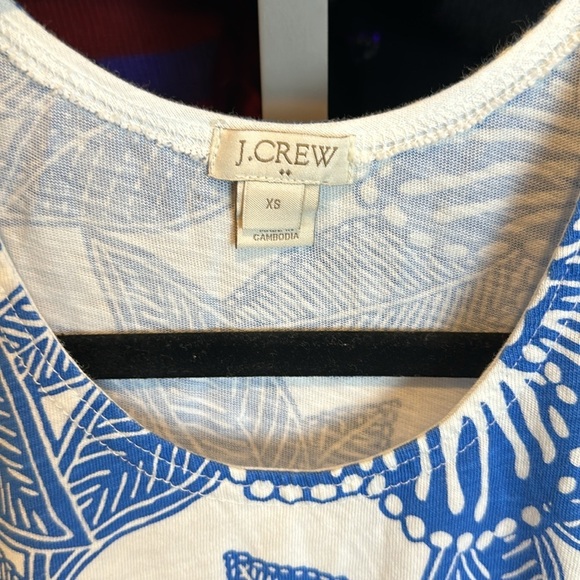 Loft blue and white flower print tank top size XS​ - Picture 2 of 3